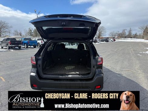 Used 2023 Subaru Outback Premium image 27