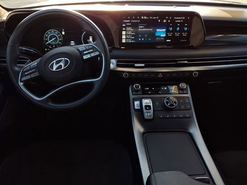Used 2025 Hyundai Palisade Calligraphy AWD/4WD image 13