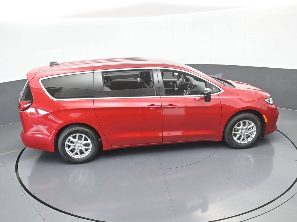 New 2026 Chrysler Pacifica Select FWD image 49