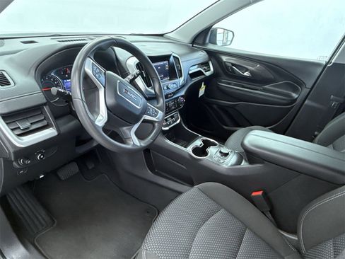 Used 2023 GMC Terrain SLE w/ Driver Convenience Package image 12