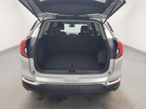 Used 2018 GMC Terrain SLT image 29