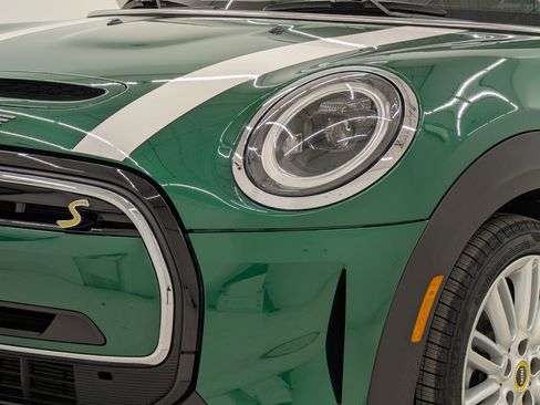 Used 2024 MINI Cooper SE image 11