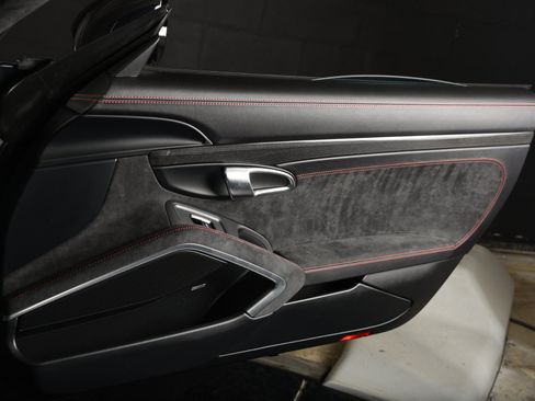 Used 2019 Porsche 911 GT3 RWD image 36