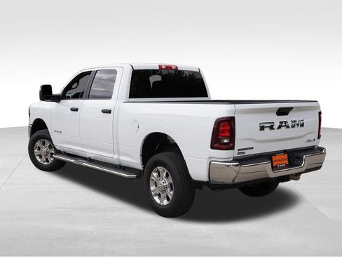 Certified 2026 RAM 2500 Big Horn AWD/4WD image 7