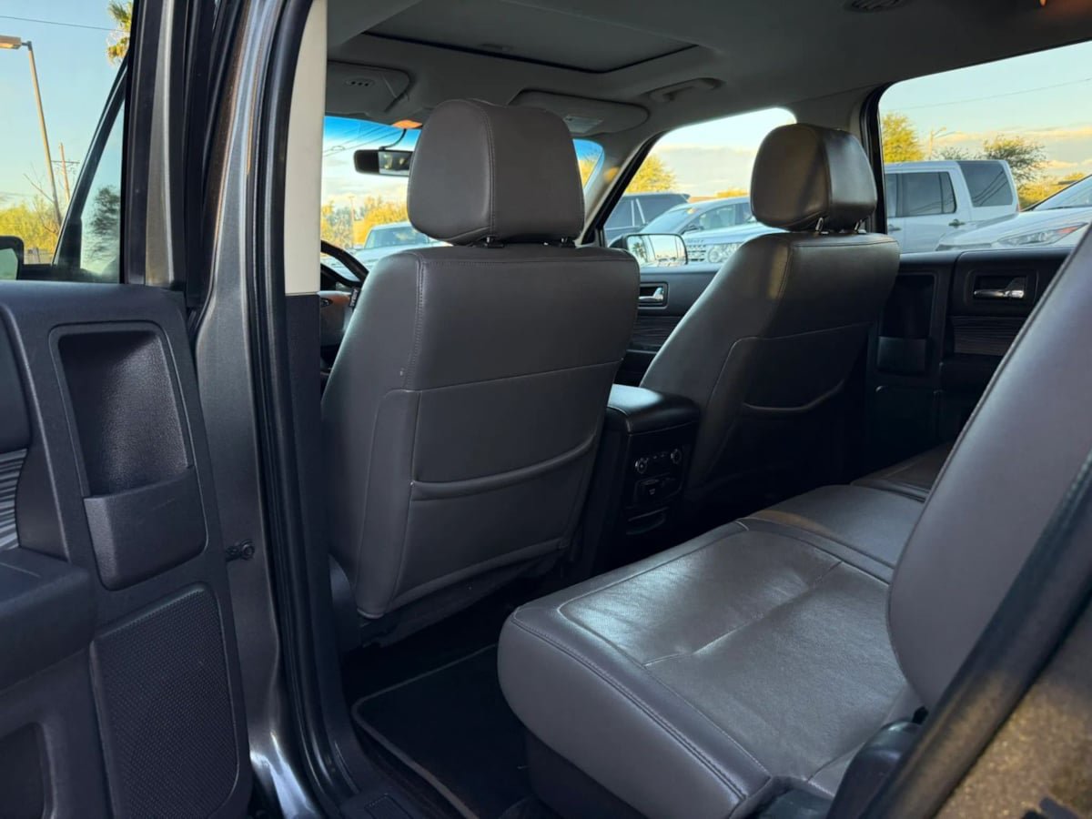 Used 2018 Ford Flex SEL w/ Equipment Group 202A FWD image 39