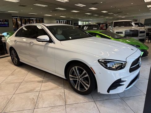 Used 2022 Mercedes-Benz E 350 Sedan image 6