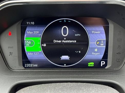 Used 2022 Chevrolet Bolt EUV LT w/ Convenience Package image 38