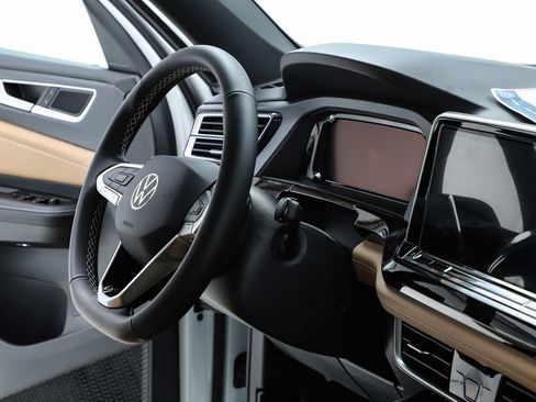 New 2026 Volkswagen Atlas Cross Sport SEL image 74