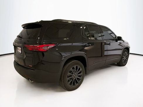 Used 2022 Chevrolet Traverse RS image 6