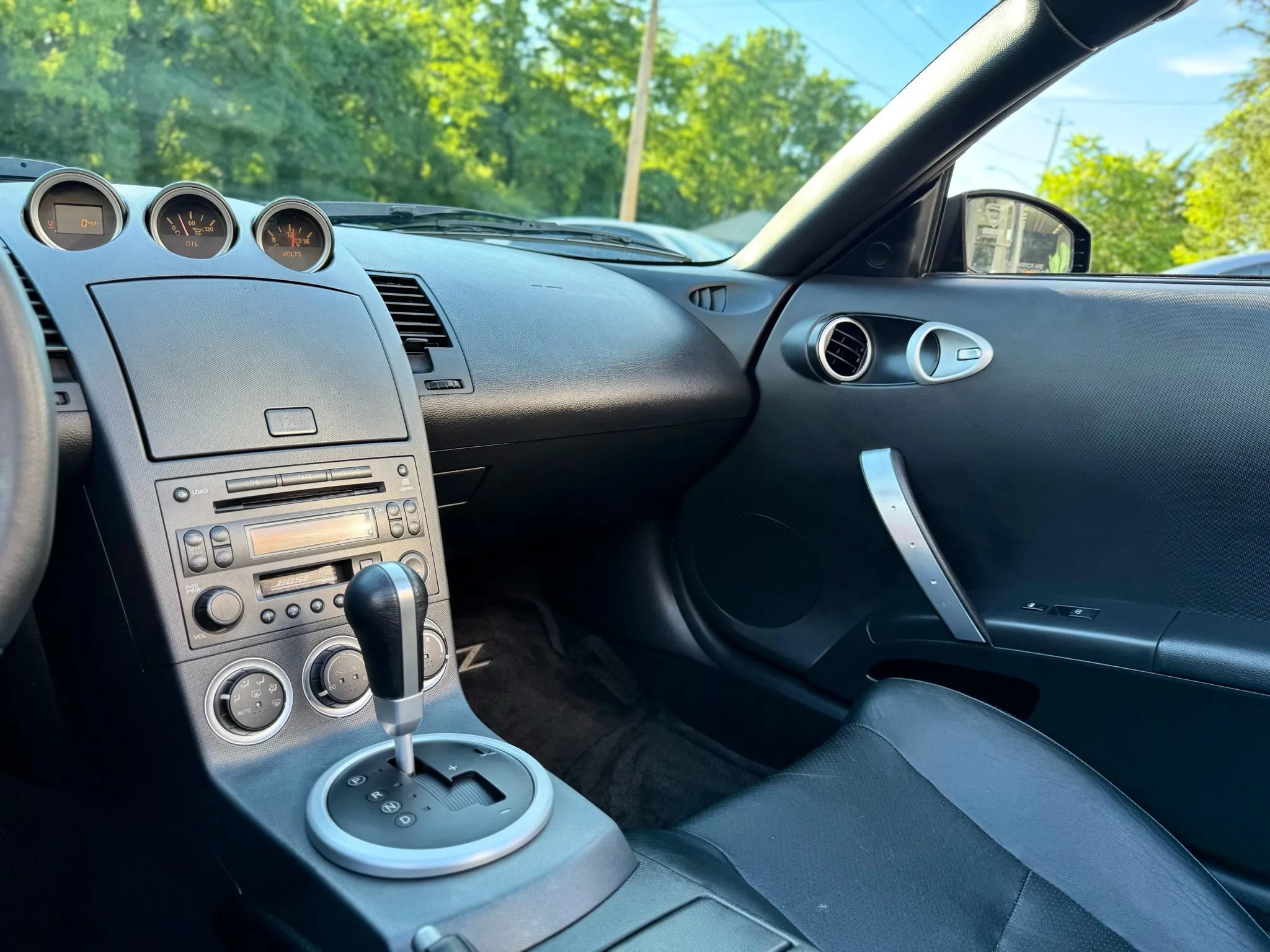 Used 2004 Nissan 350Z Touring RWD image 13