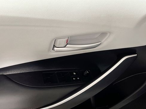 Used 2024 Toyota Corolla SE FWD image 17
