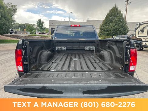 Used 2016 RAM 3500 Tradesman w/ Chrome Appearance Group AWD/4WD image 24