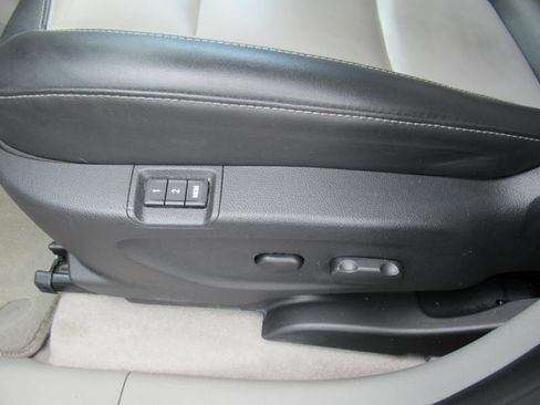 Used 2015 Buick Encore Leather FWD image 17