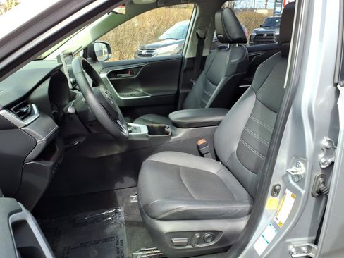 Certified 2022 Toyota RAV4 Limited image 16