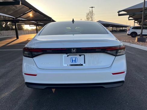 Used 2025 Honda Accord SE image 5