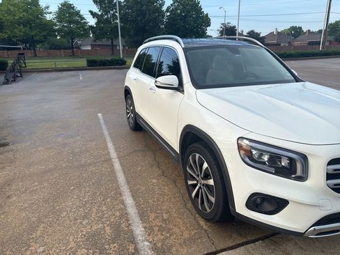 Used 2021 Mercedes-Benz GLB 250 image 34
