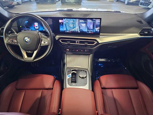 Used 2023 BMW i4 eDrive35 w/ Premium Package RWD image 10