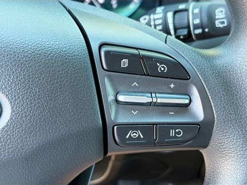 Used 2023 Hyundai Kona SEL AWD/4WD image 16