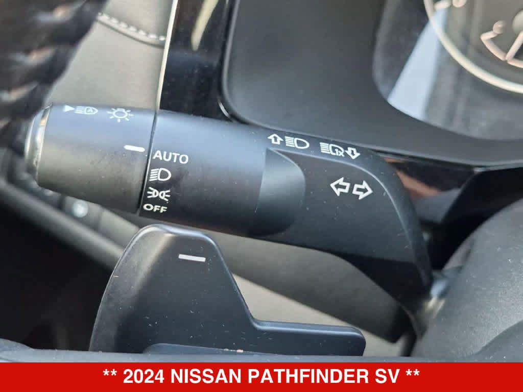 Used 2024 Nissan Pathfinder SV AWD/4WD image 26
