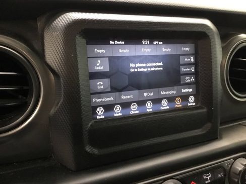 Used 2022 Jeep Gladiator Sport AWD/4WD image 27