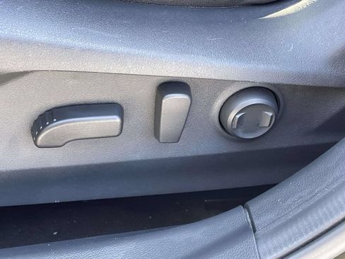 Certified 2025 Subaru Outback Onyx Edition AWD/4WD image 7