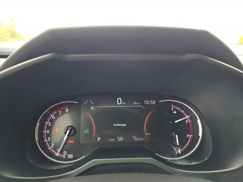 Used 2019 Toyota RAV4 Limited image 24