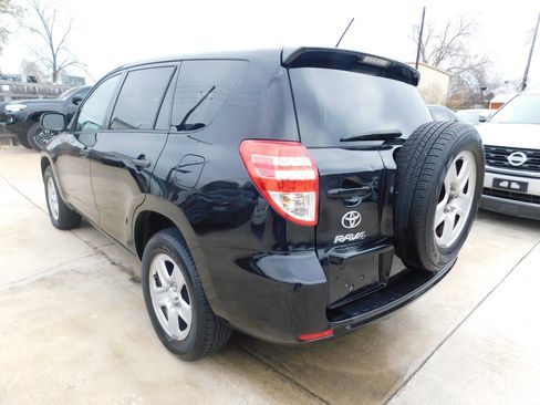 Used 2012 Toyota RAV4 FWD image 6