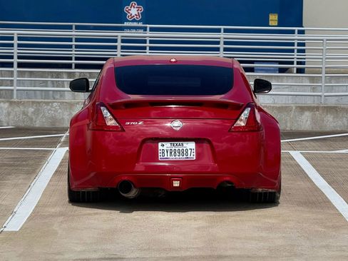 Used 2016 Nissan 370Z Coupe RWD image 6