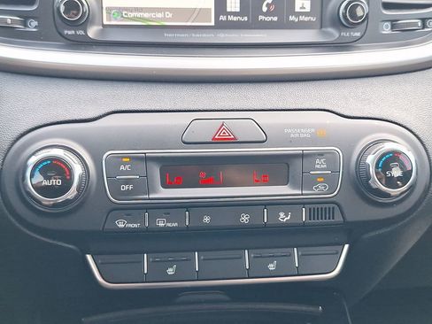 Used 2020 Kia Sorento SX image 17