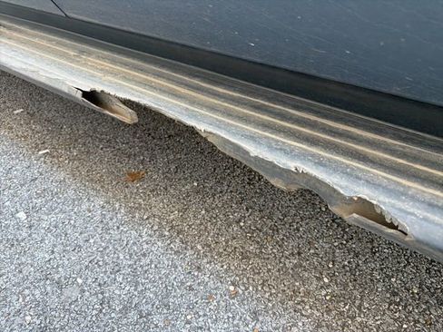 Used 2016 Chevrolet Suburban LT w/ Luxury Package image 4