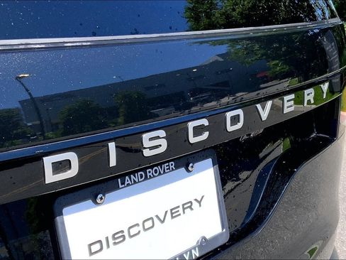 New 2026 Land Rover Discovery S AWD/4WD image 15