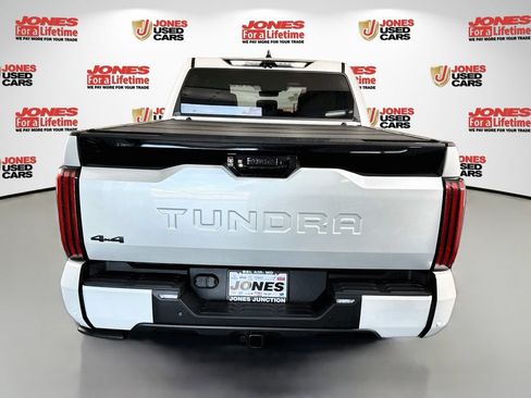 Used 2024 Toyota Tundra Platinum AWD/4WD image 16