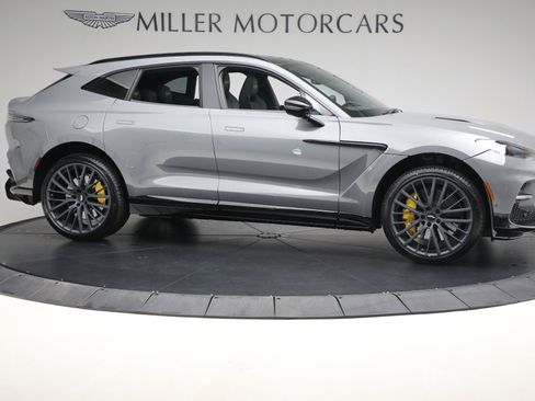Used 2025 Aston Martin DBX 707 image 9