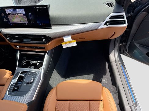 New 2026 BMW 330i xDrive Sedan w/ Convenience Package AWD/4WD image 18