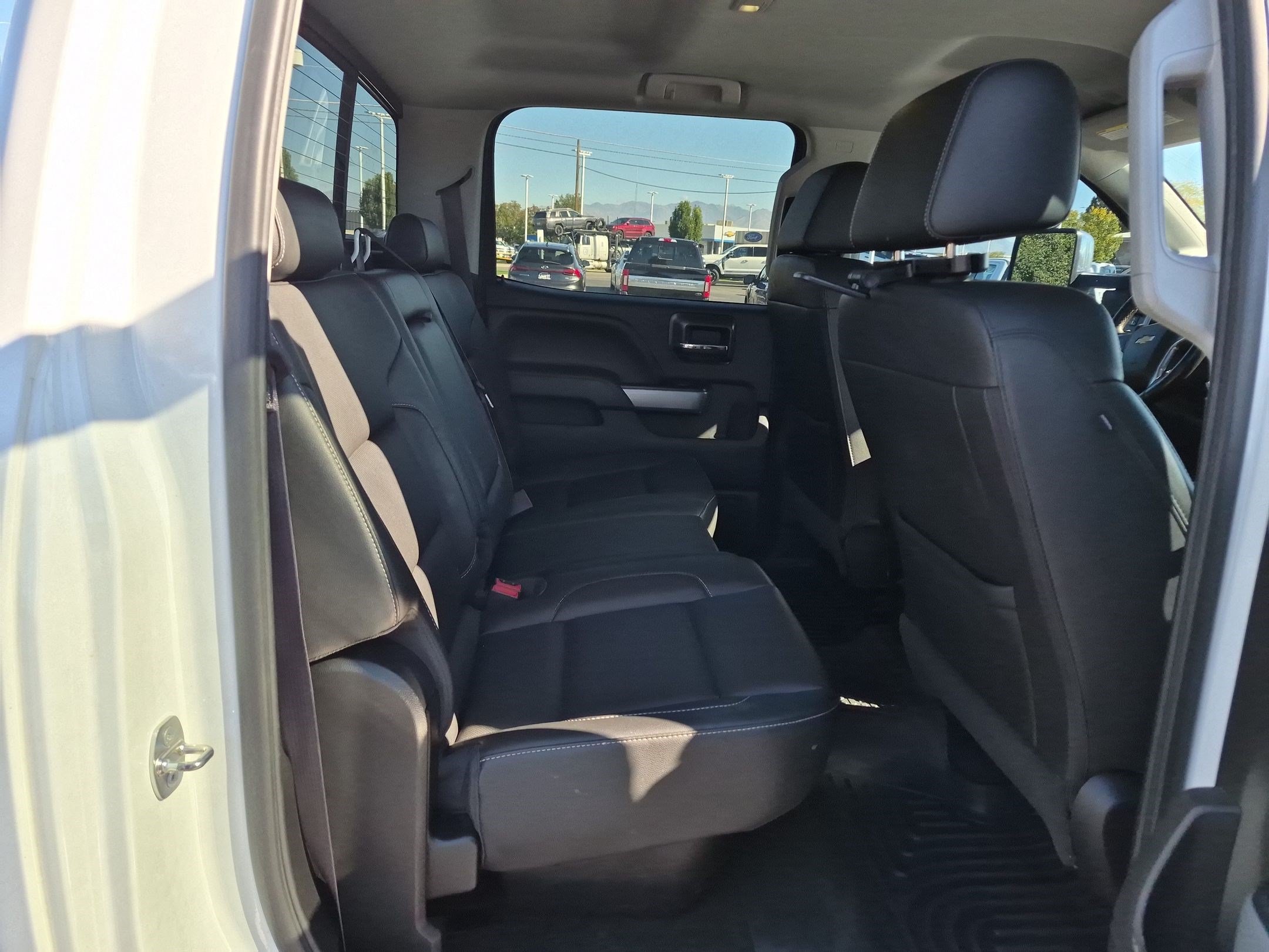 Used 2016 Chevrolet Silverado 2500 LTZ w/ Duramax Plus Package AWD/4WD image 31