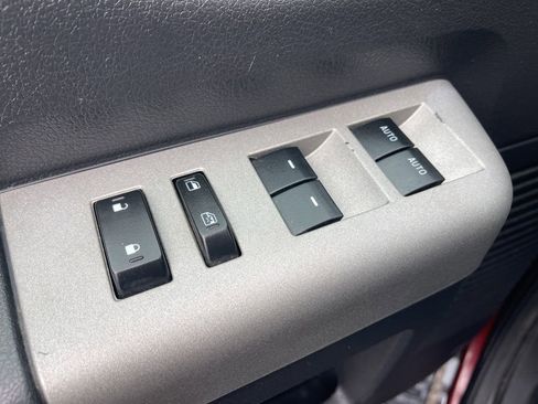 Used 2016 Ford F250 Lariat w/ Chrome Package image 36