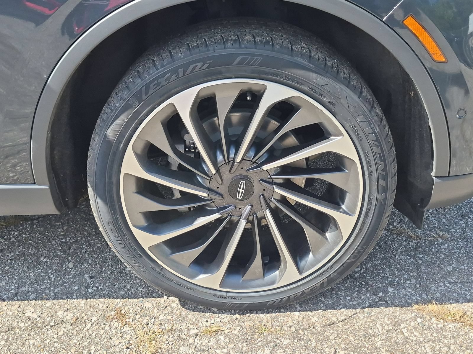 Used 2021 Lincoln Aviator Reserve w/ Equipment Group 201A AWD/4WD image 15