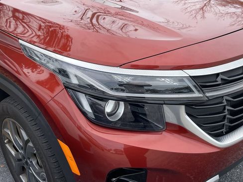 Certified 2024 Kia Seltos S image 6