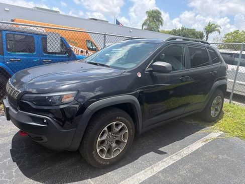 Used 2021 Jeep Cherokee Trailhawk w/ Sun, Sound & Nav Group AWD/4WD image 2