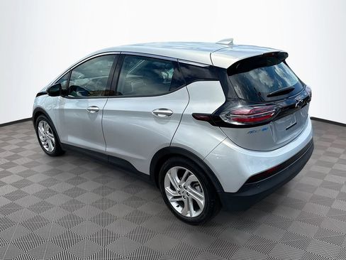 Used 2023 Chevrolet Bolt LT w/ Driver Confidence Package FWD image 5