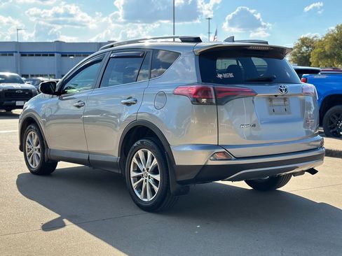 Used 2018 Toyota RAV4 Limited image 18