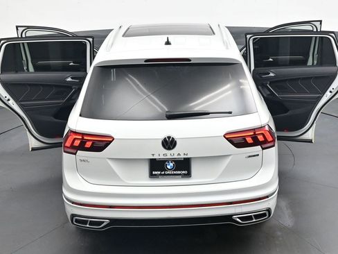 Used 2023 Volkswagen Tiguan SEL R-Line AWD/4WD image 39