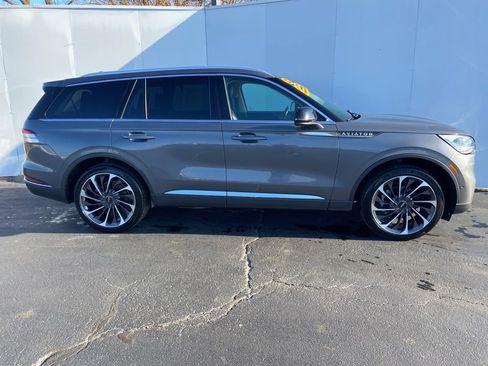 Used 2022 Lincoln Aviator Reserve w/ Equipment Group 201A image 15