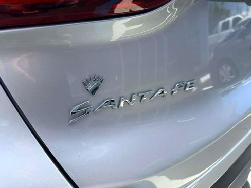Used 2020 Hyundai Santa Fe SEL FWD image 13