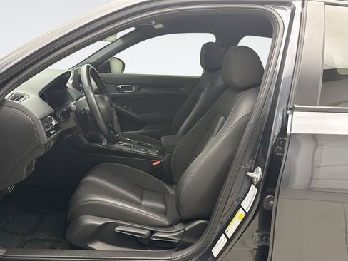 Used 2025 Honda Civic Sport image 11
