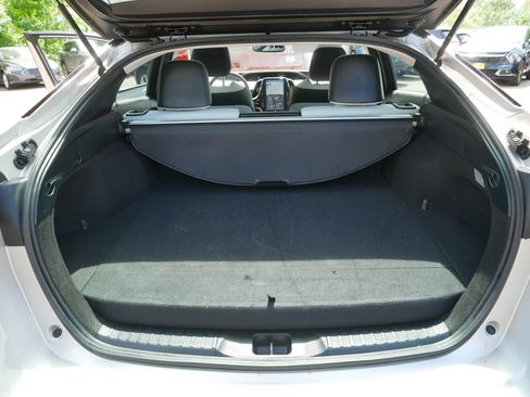 Used 2017 Toyota Prius Prime Advanced FWD image 18