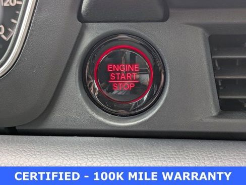 Used 2025 Honda Pilot Touring image 27
