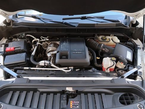 Certified 2020 Chevrolet Silverado 1500 LTZ w/ Technology Package image 43