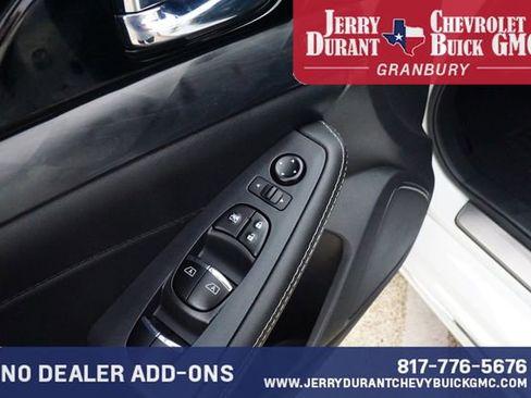 Used 2023 Nissan Maxima Platinum w/ Sport Mat Group FWD image 17
