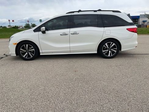 Used 2019 Honda Odyssey Elite image 4